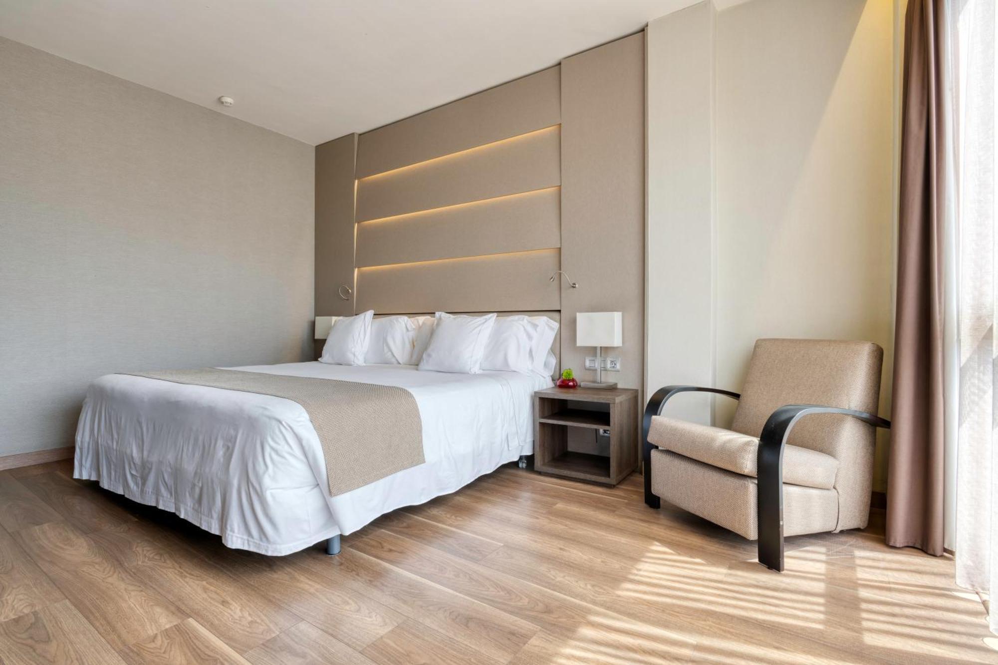 Hotel America Барселона Екстериор снимка
